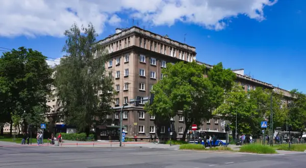Jak dojechać do osiedla szkolnego w Krakowie - najłatwiejsze trasy